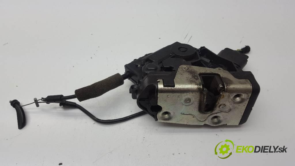 SMART FORFOUR I 2005 55kw I 1124 zámok přední část levý 4547200435 5PIN