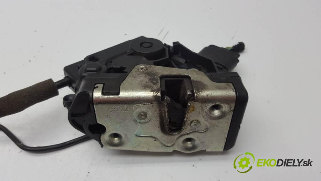 SMART FORFOUR I 2005 55kw I 1124 zámok přední část levý 4547200435 5PIN