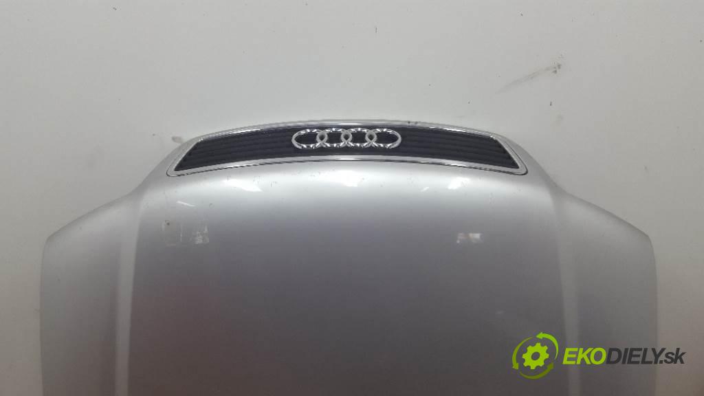 AUDI A8  1999 191kW    3697 kapota LY7W