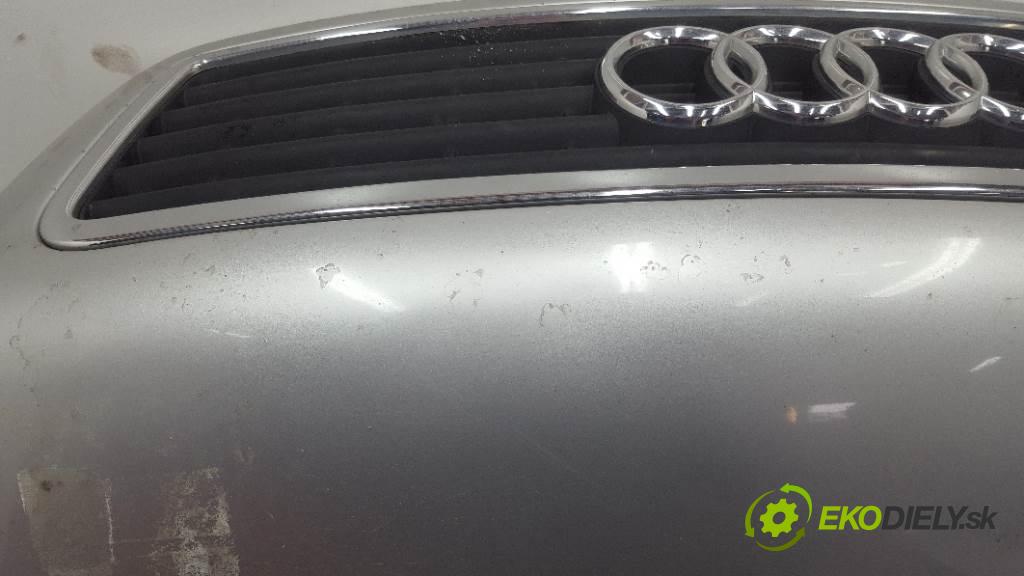 AUDI A8  1999 191kW    3697 kapota LY7W