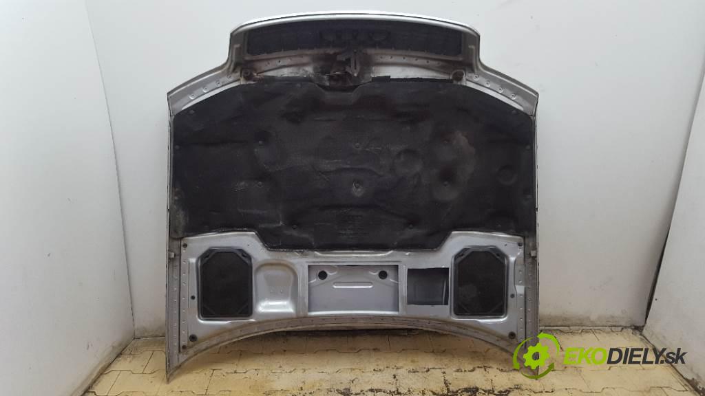 AUDI A8  1999 191kW    3697 kapota LY7W