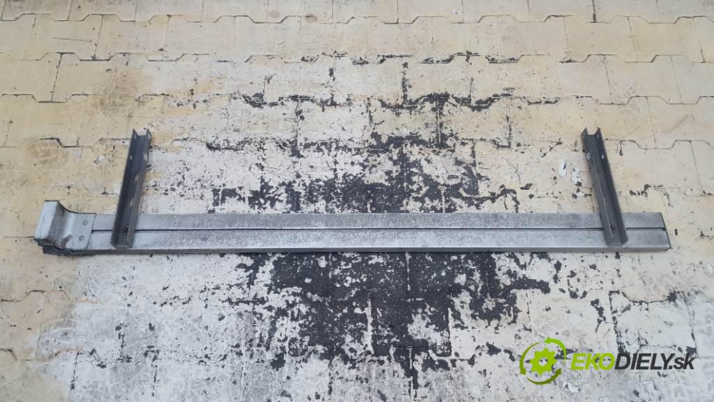 FIAT DUCATO  1999 88kW    2800 práh pravý  (Ostatní)