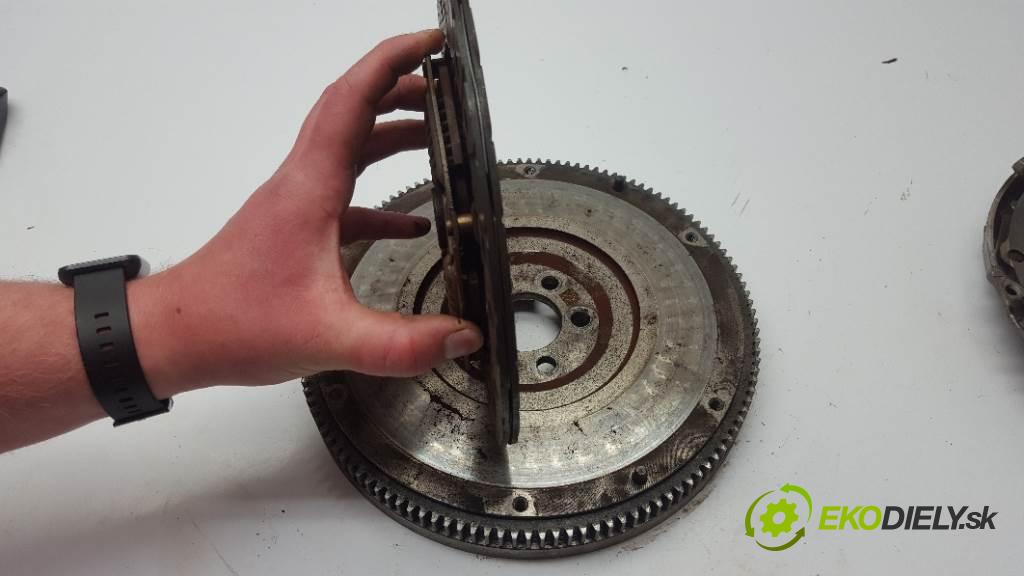 SKODA RAPID  2019 81kW    999 koleso zotrvačníkové KOMPLET 04C141025P (Zotrvačníky)