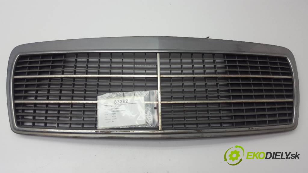 MERCEDES-BENZ W210 W210 1997 55kw W210 2155 mřížka maska 2108880623 (Mřížky (masky) chladičů)