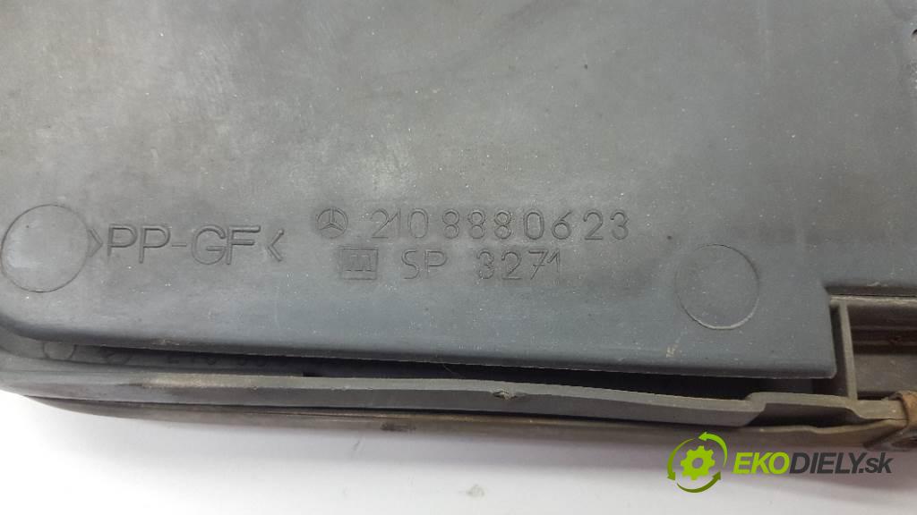 MERCEDES-BENZ W210 W210 1997 55kw W210 2155 mřížka maska 2108880623 (Mřížky (masky) chladičů)