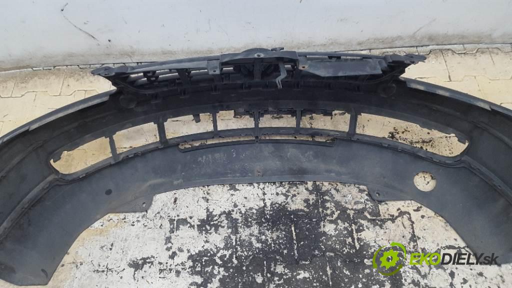 VOLKSWAGEN PASSAT B5 B5 1998 110kw B5 2324 Nárazník predný LC7V (Ostatné)