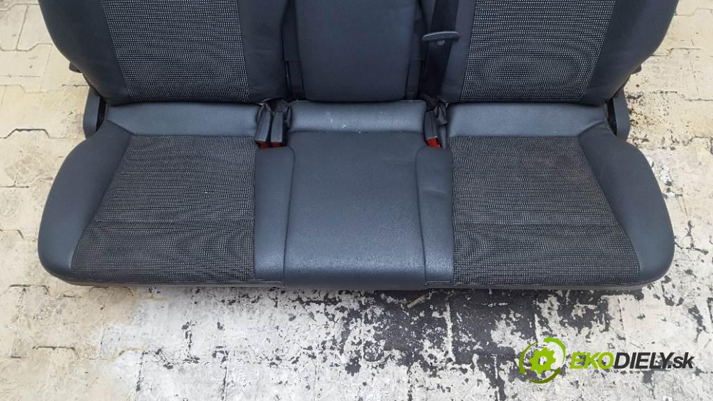 OPEL ZAFIRA B 2007 0 kW B 0 Sedadlo zad  (Sedačky, sedadlá)