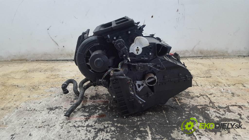 FORD KUGA I 2009 136 kW I 1997 Výhrevné teleso, radiátor kúrenia 7M5119B555CB (Radiátory kúrenia)