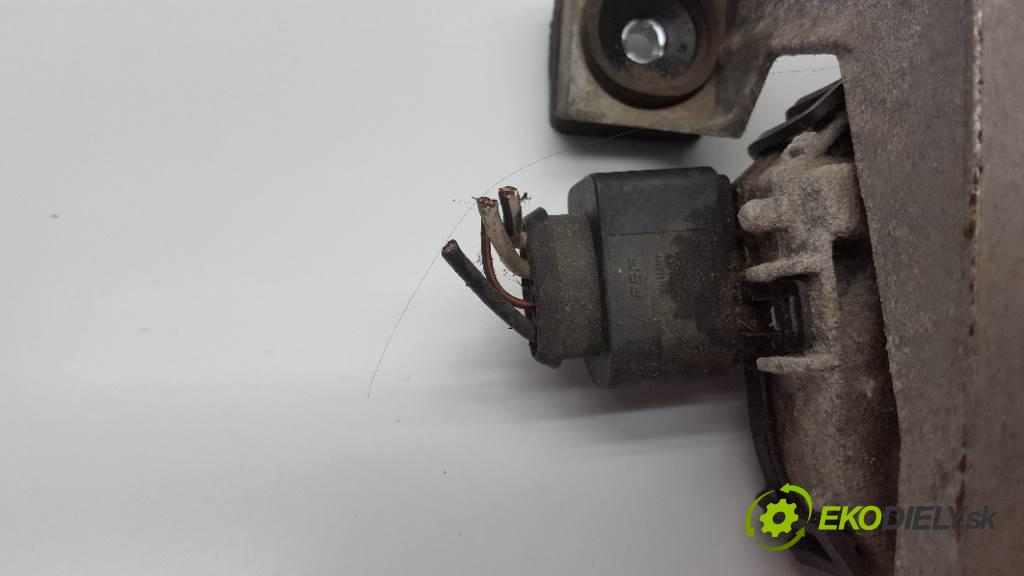 FORD KUGA I 2009 136 kW I 1997 Mechanizmus stieračov predný 8V4117504AC 4PIN (Motorčeky stieračov predné)