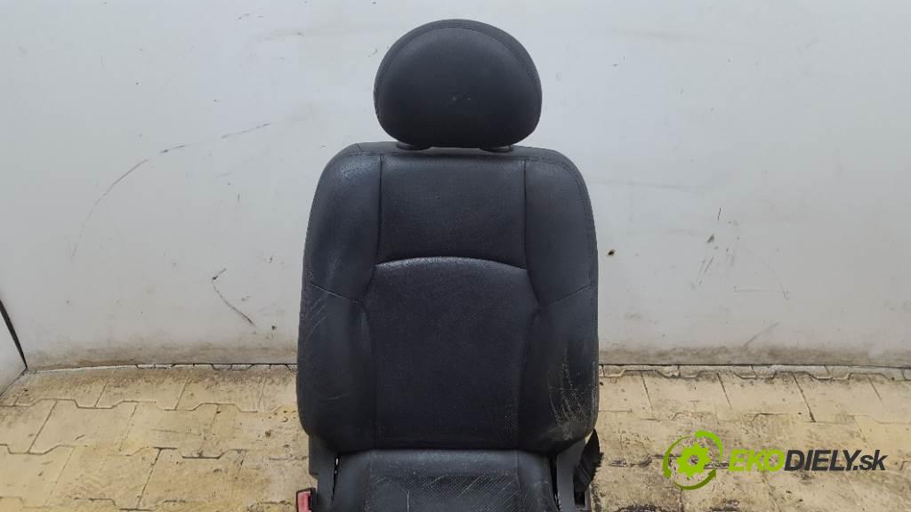 MERCEDES-BENZ C270 CDI W203 2001 125kw W203 2685 Sedadlo ľavy  (Sedačky, sedadlá)