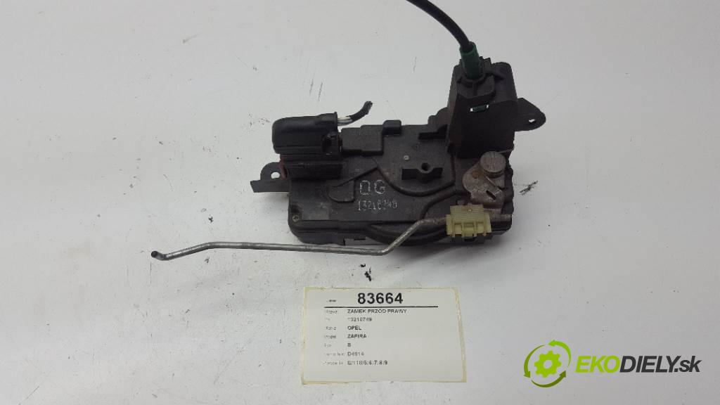 OPEL ZAFIRA B 2007 74kw B 1910 zámok přední část pravý 13210749