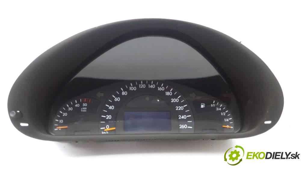 MERCEDES-BENZ C270 CDI W203 2001 125kw W203 2685 Prístrojovka 2035407111 (Prístrojové dosky, displeje)