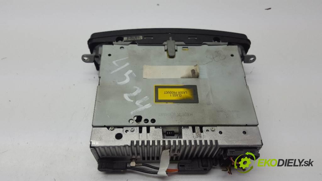 MERCEDES-BENZ C270 CDI W203 2001 125kw W203 2685 RADIO 2038201786 (Audio zariadenia)