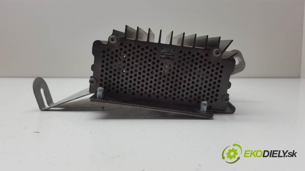 MERCEDES-BENZ C270 CDI W203 2001 125kw W203 2685 Zosilňovač radia 2038201389 (Zosilňovače)