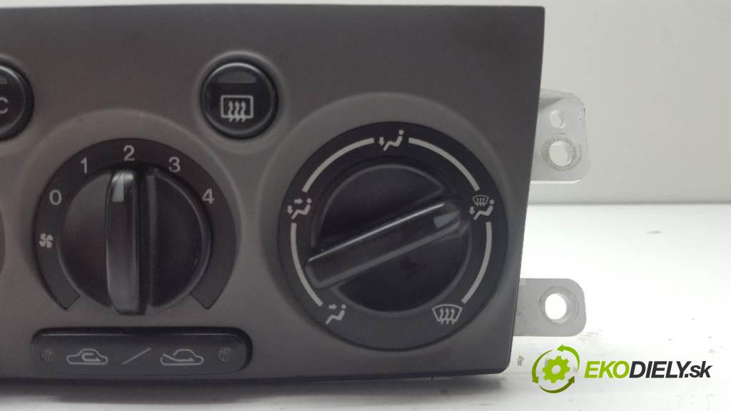 MAZDA PREMACY   2001 74kw   1840 Panel ovládania kúrenia CB08A / 1A30 (Prepínače, spínače, tlačidlá a ovládače kúrenia)