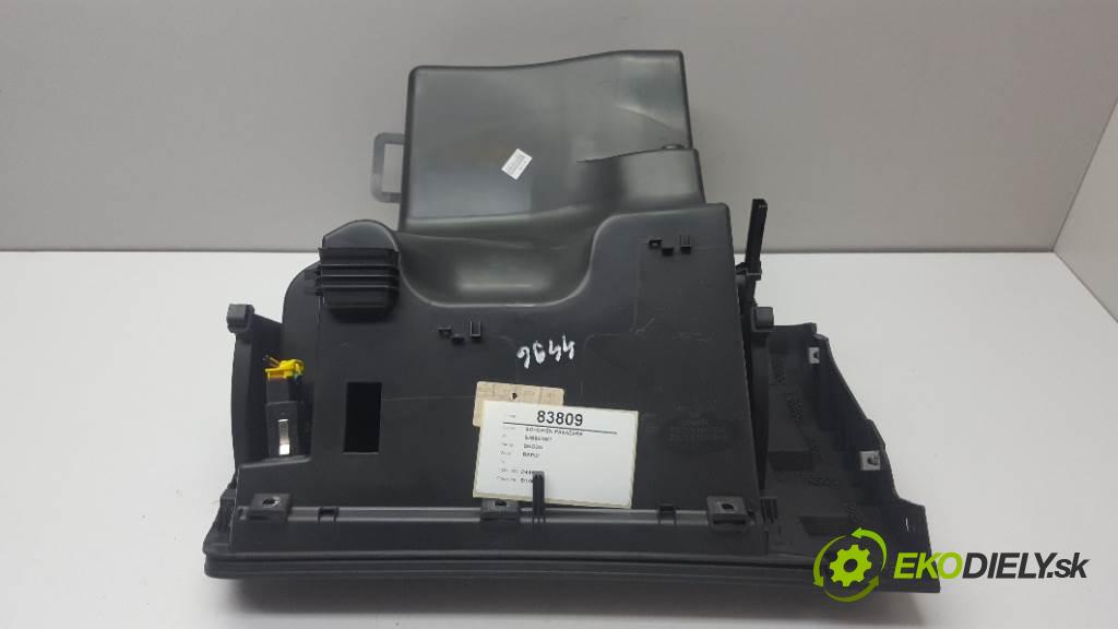 SKODA RAPID  2019 81kW    999 Priehradka, kastlík spolujazdca 5JB857097 (Priehradky, kastlíky)