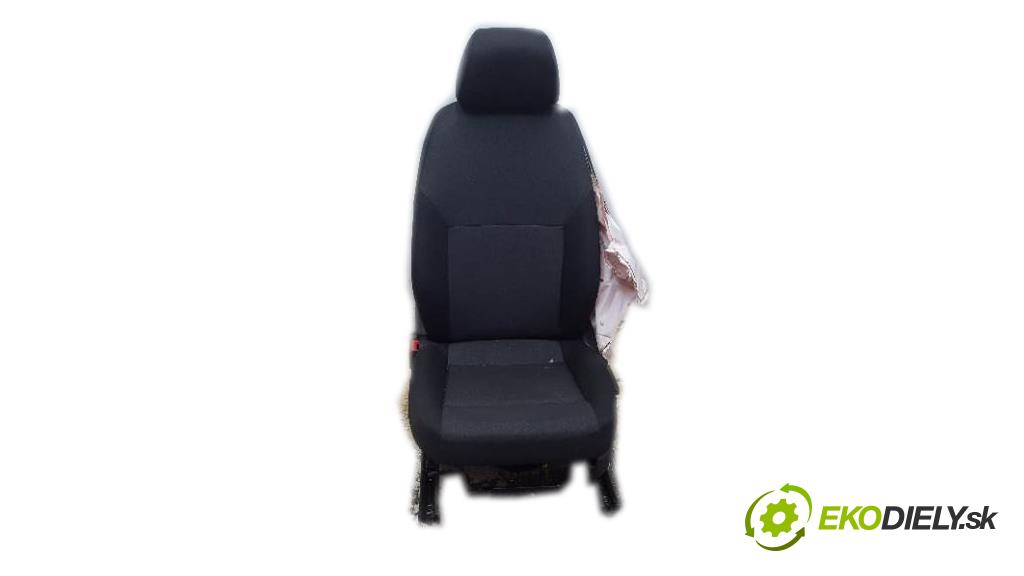 SKODA RAPID  2019 81kW    999 Sedadlo ľavy BRAK PODUSZKI (Sedačky, sedadlá)
