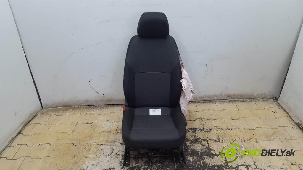 SKODA RAPID  2019 81kW    999 Sedadlo ľavy BRAK PODUSZKI (Sedačky, sedadlá)