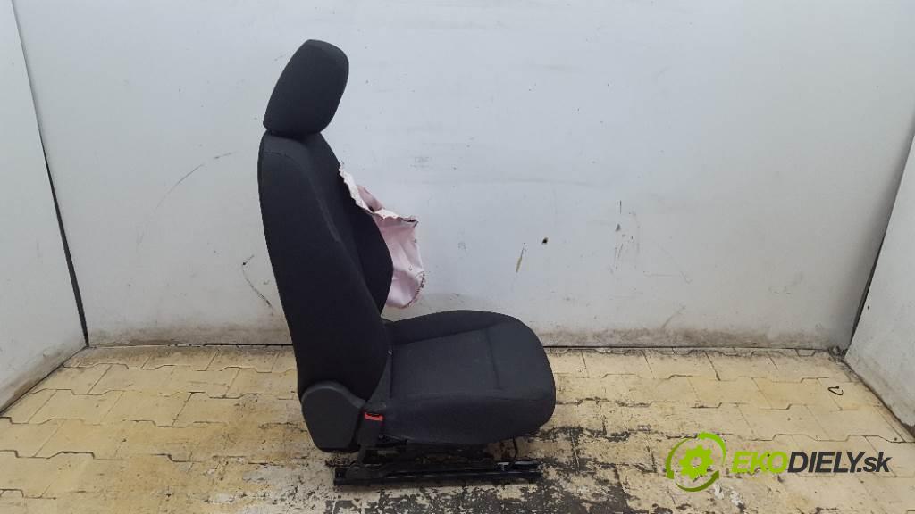 SKODA RAPID  2019 81kW    999 Sedadlo ľavy BRAK PODUSZKI (Sedačky, sedadlá)