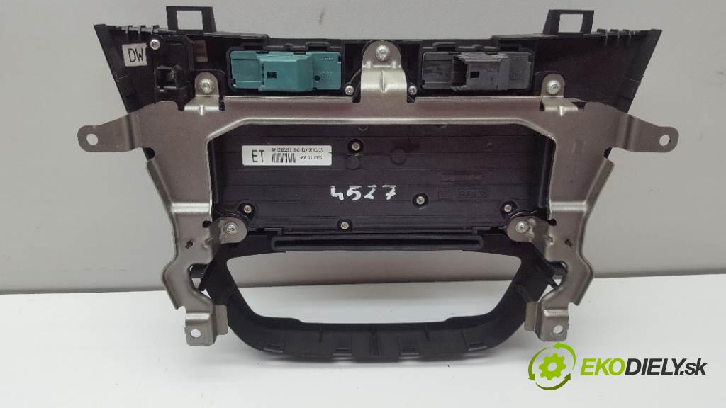 OPEL INSIGNIA   2011 118kw   1956 RADIO 13321292 (Audio zariadenia)