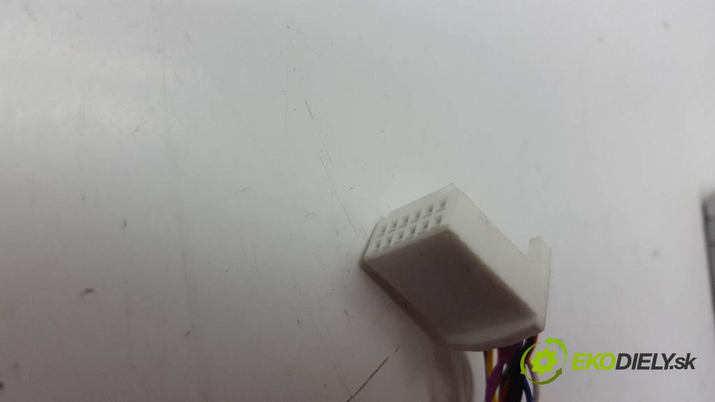 OPEL INSIGNIA   2011 118kw   1956 RADIO  (Audio zariadenia)