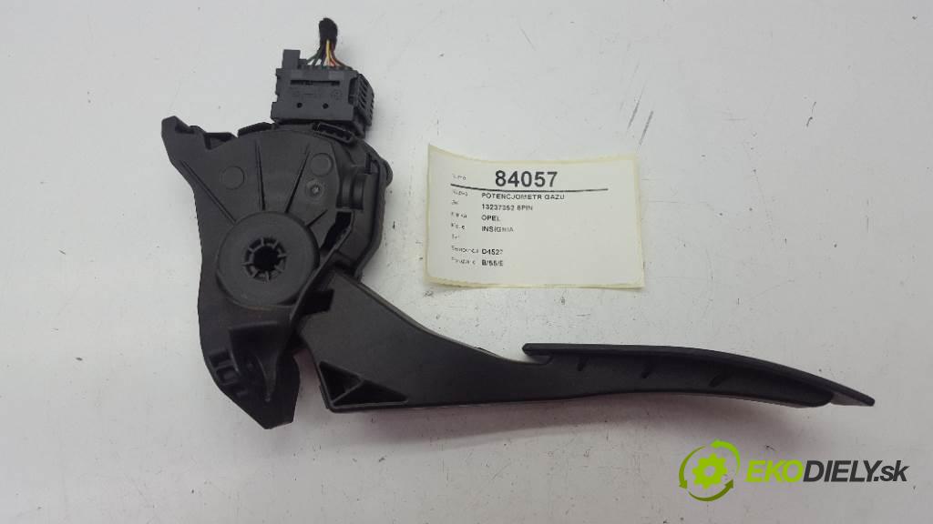 OPEL INSIGNIA   2011 118kw   1956 Potenciometer plynového pedálu 13237352 6PIN (Pedále)