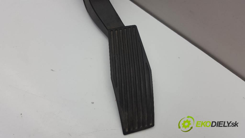 OPEL INSIGNIA   2011 118kw   1956 Potenciometer plynového pedálu 13237352 6PIN (Pedále)