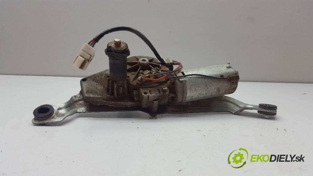 NISSAN ALMERA N16 2004 0 kW N16 1,5 motorek stěračů zadní část 404733 3PIN