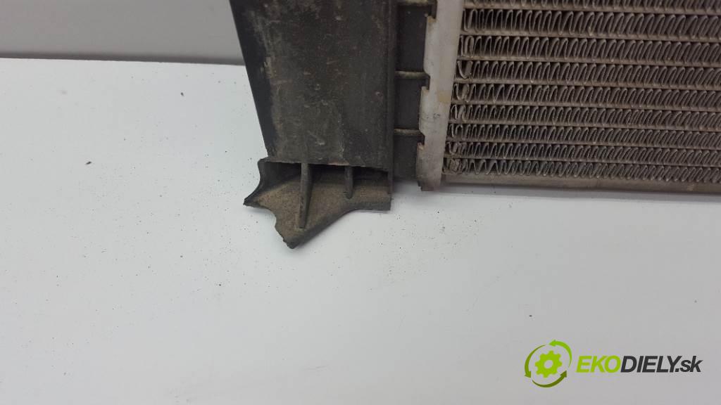 FIAT STILO   2001 76kw    1596 Chladič vody  (Chladiče vody)