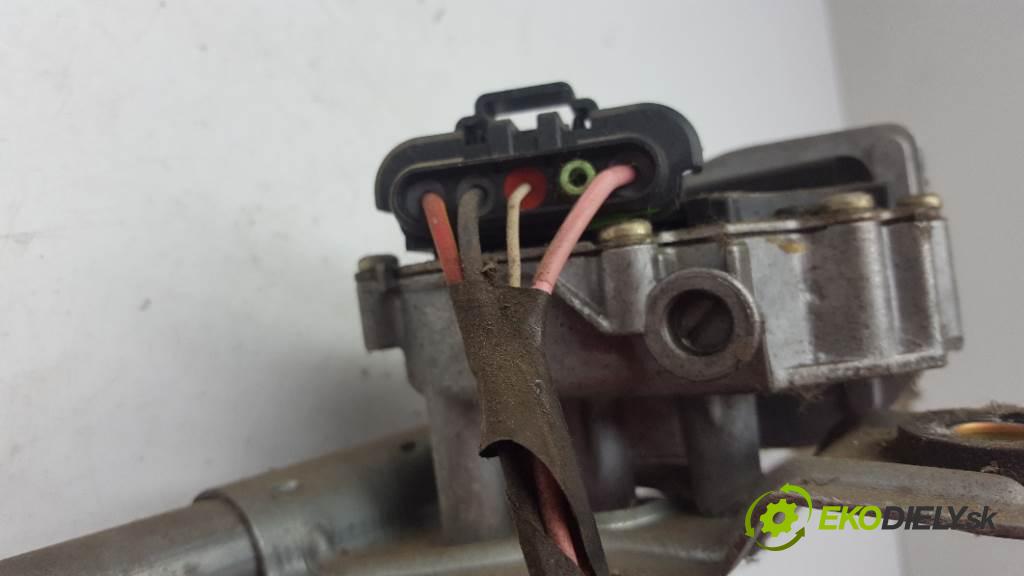 FIAT STILO   2001 76kw   1596 Mechanizmus stieračov predný 60511009 4PIN (Motorčeky stieračov predné)