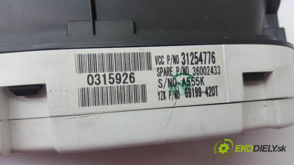 VOLVO V50   2009 136 kW   1997 Prístrojovka 31254776 (Prístrojové dosky, displeje)