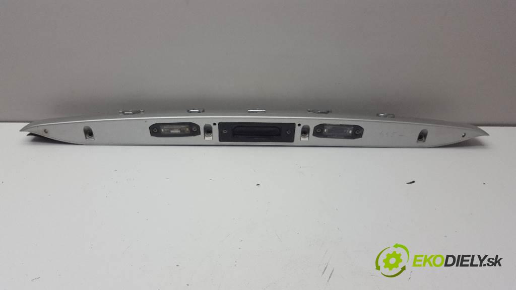 VOLVO V50   2009 136 kW   1997 Lišta dverí zad 30753026 3PIN (Lišty)