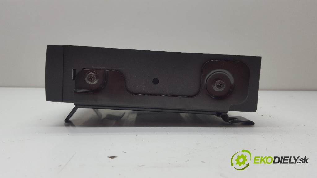 VOLVO V50   2009 136 kW   1997 RADIO 31285849 (Audio zariadenia)