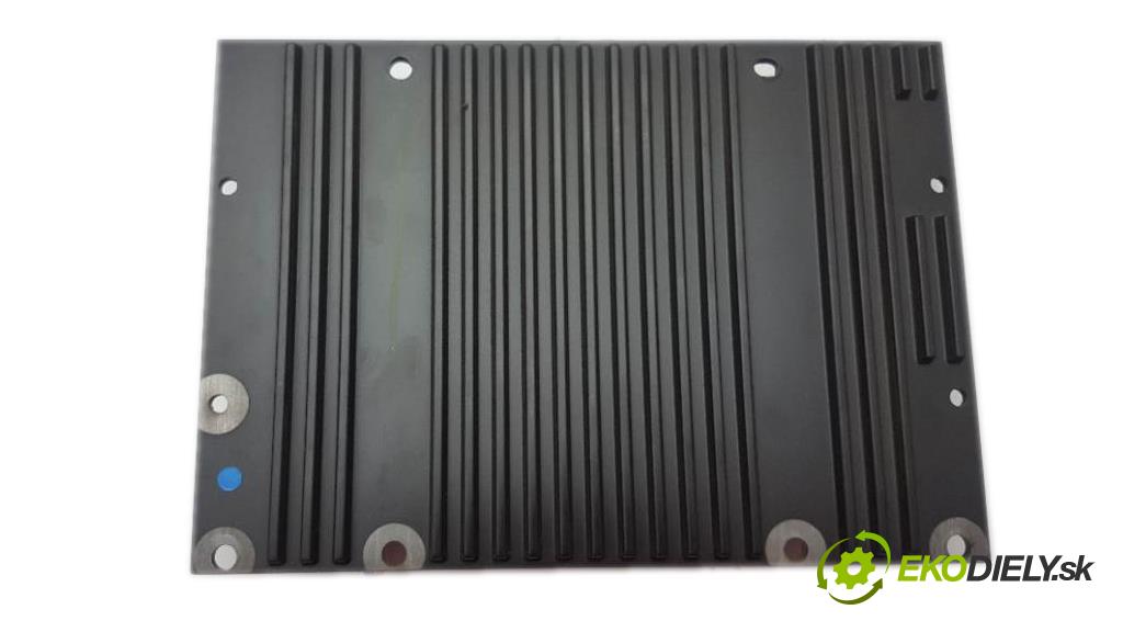 VOLVO V50   2009 136 kW   1997 Zosilňovač radia 31310000 / 31310002 (Zosilňovače)