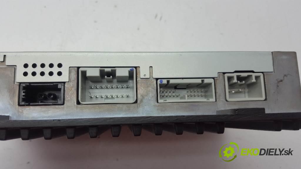 VOLVO V50   2009 136 kW   1997 Zosilňovač radia 31310000 / 31310002 (Zosilňovače)