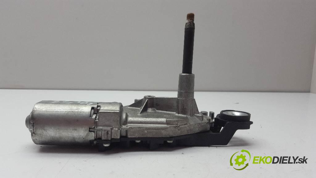 VOLVO V50   2009 136 kW   1997 motorek stěračů zadní část 0390201875 / 3M51R17K441AF 3PIN