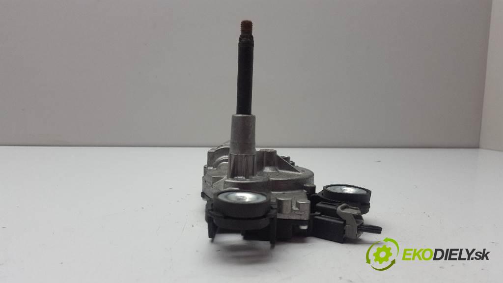 VOLVO V50   2009 136 kW   1997 motorek stěračů zadní část 0390201875 / 3M51R17K441AF 3PIN