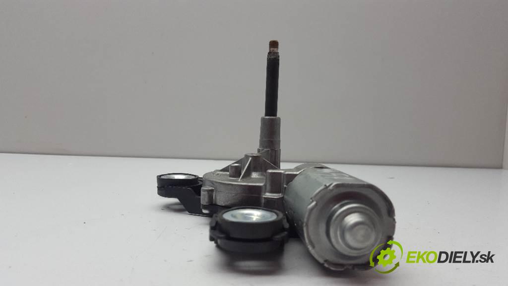 VOLVO V50   2009 136 kW   1997 motorek stěračů zadní část 0390201875 / 3M51R17K441AF 3PIN