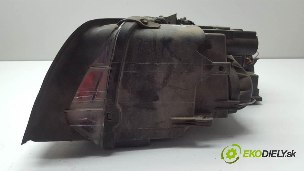 AUDI A4 B6  2022 131 kW B6  1896 Svetlomet pravy 8E0941004F (Pravé)