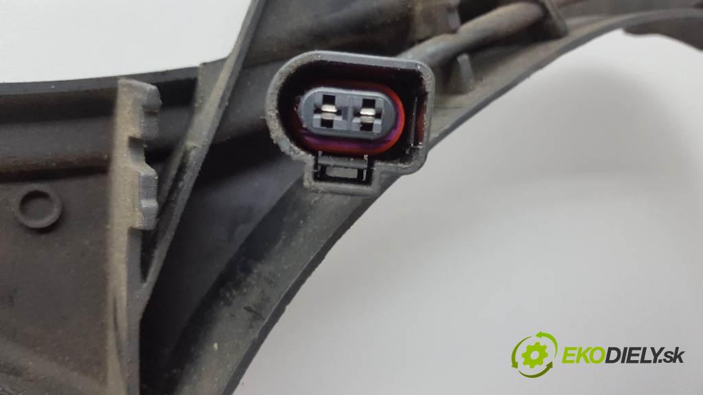 AUDI A4 B6  2022 131 kW B6  1896 Ventilátor chladiča 873574E (Ventilátory)