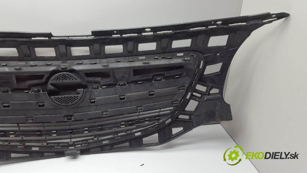 OPEL INSIGNIA   2011 118kw   1956 mřížka maska 13282567 (Mřížky (masky) chladičů)