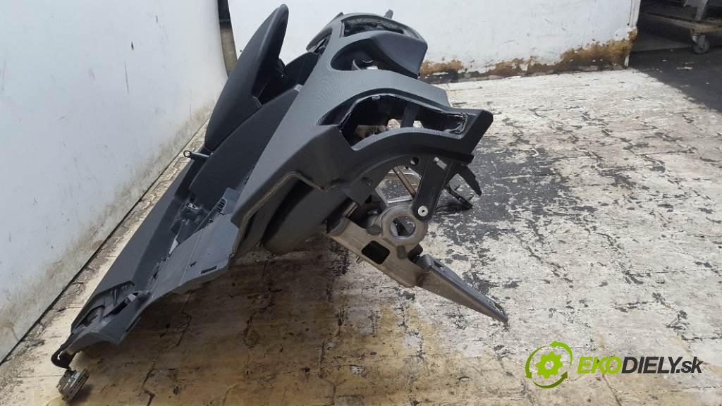 CITROEN C4 PICASSO I 2009 100kw I 1997 Palubná doska  (Palubné dosky)