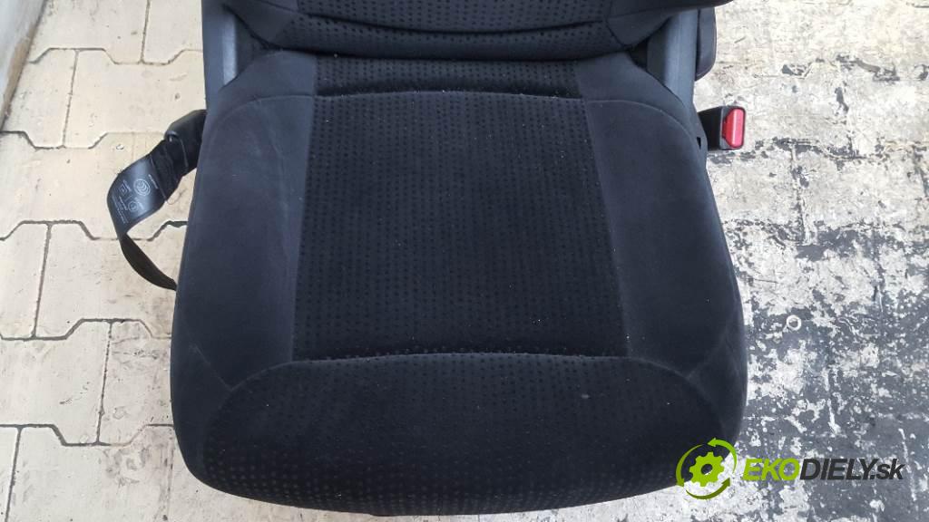 CITROEN C4 PICASSO I 2009 100kw I 1997 Sedadlo pravy  (Sedačky, sedadlá)