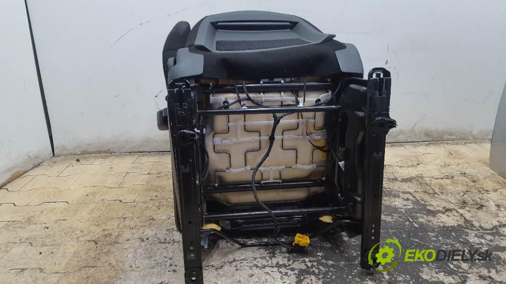 CITROEN C4 PICASSO I 2009 100kw I 1997 Sedadlo pravy  (Sedačky, sedadlá)