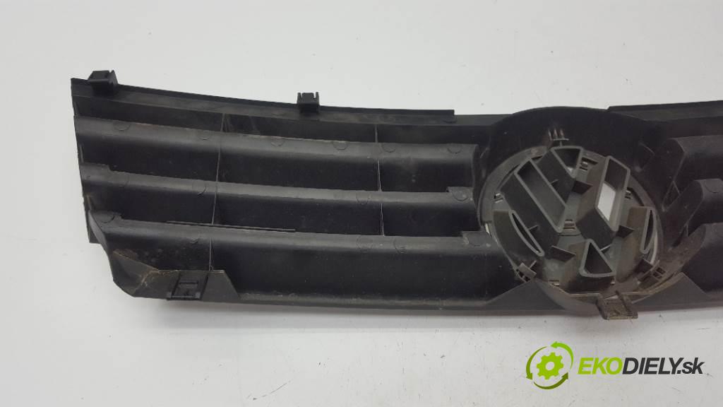 VOLKSWAGEN POLO III LIFT 3D 2001 44kw LIFT 3D 1390 mřížka maska 6N0853653C (Mřížky (masky) chladičů)