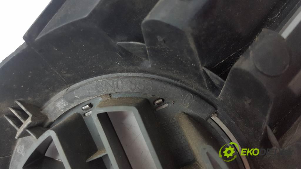 VOLKSWAGEN POLO III LIFT 3D 2001 44kw LIFT 3D 1390 mřížka maska 6N0853653C (Mřížky (masky) chladičů)