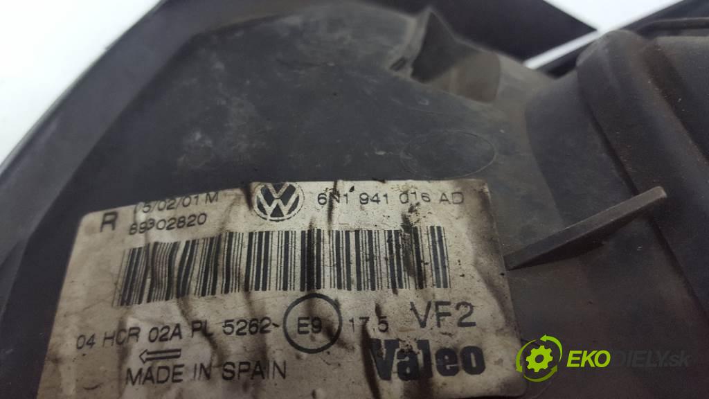 VOLKSWAGEN POLO III LIFT 3D 2001 44kw LIFT 3D 1390 Svetlomet pravy 6N1941016AD (Pravé)