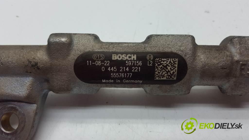 OPEL INSIGNIA   2011 118kw   1956 Lišta vstrekovacia 0445214221 (Vstrekovacie lišty)