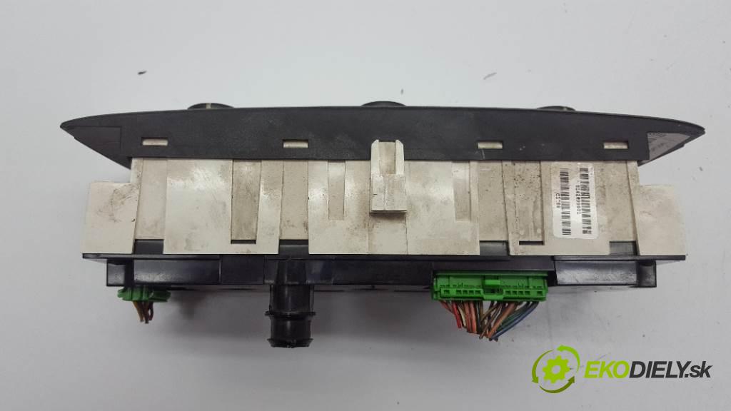 VOLVO V 40 I 2002 90kw I 1783 Panel ovládania kúrenia 612698 (Prepínače, spínače, tlačidlá a ovládače kúrenia)