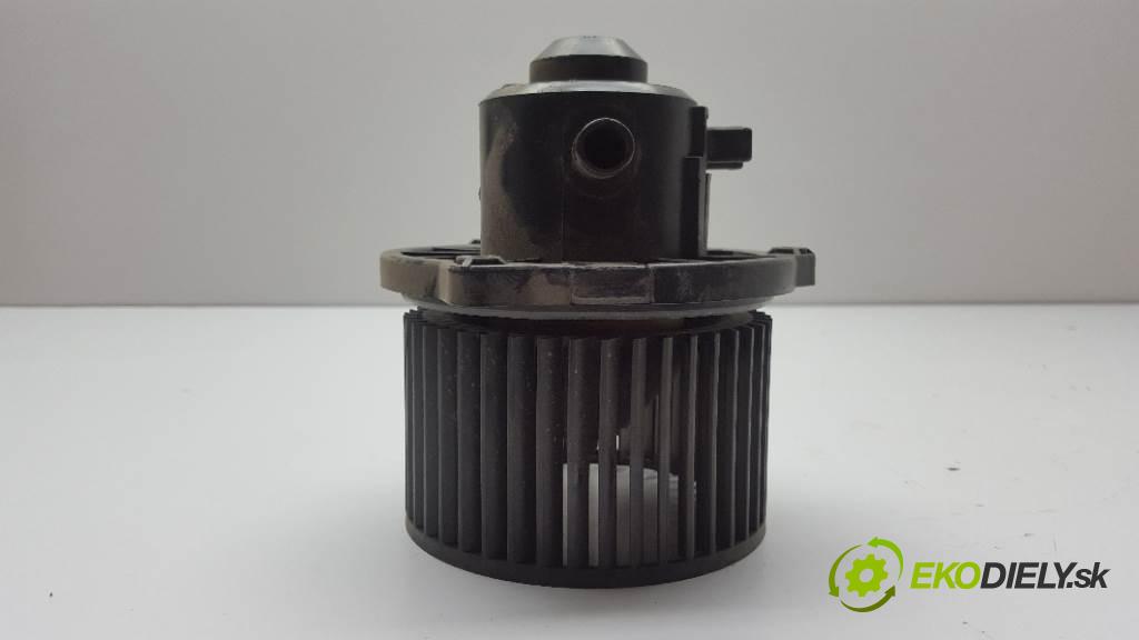 HYUNDAI  TRAJET  2003 113 kW    1991 Ventilátor ventilátor kúrenia 2PIN (Ventilátory kúrenia)